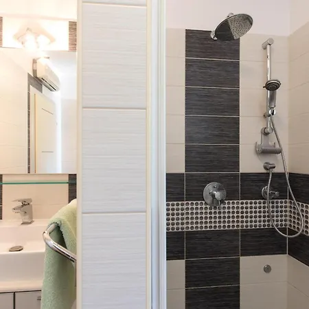 Holiday Home Ore Villa Malinska