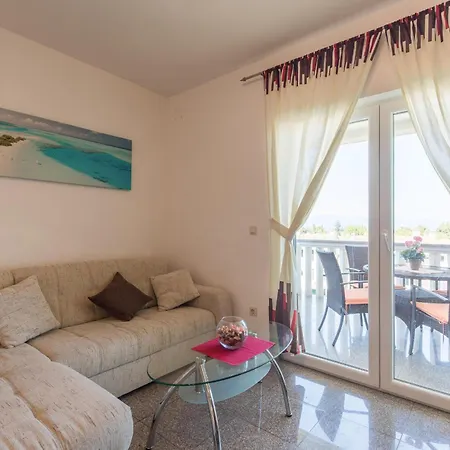 Villa Holiday Home Ore *