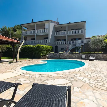 Villa Holiday Home Ore Malinska
