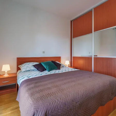 Holiday Home Ore مالينسكا