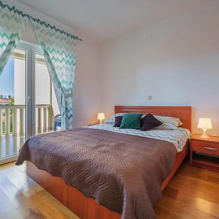Holiday Home Ore * Малинска
