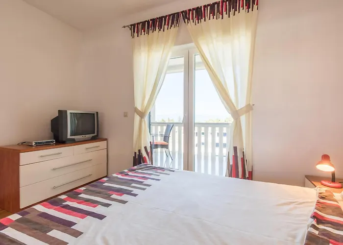 Holiday Home Ore Villa Malinska