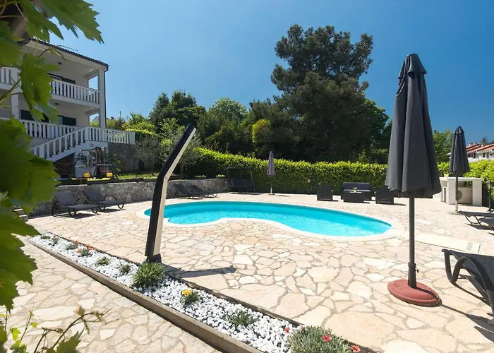 Villa Holiday Home Ore Malinska