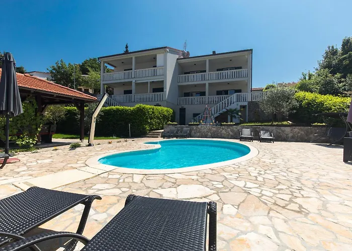 Villa Holiday Home Ore Malinska
